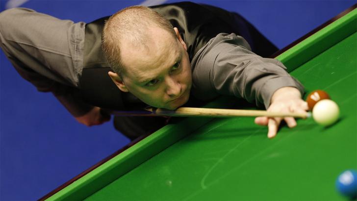 Graeme Dott is tipped to edge today's all-Scottish clash